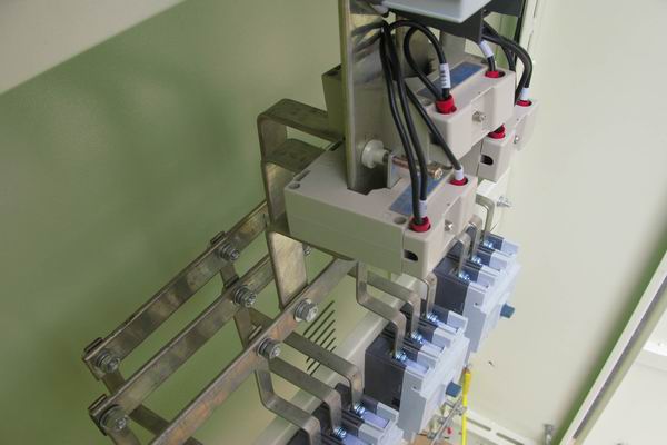 陈场镇配电柜-应急照明配电柜使用对工作人员的具